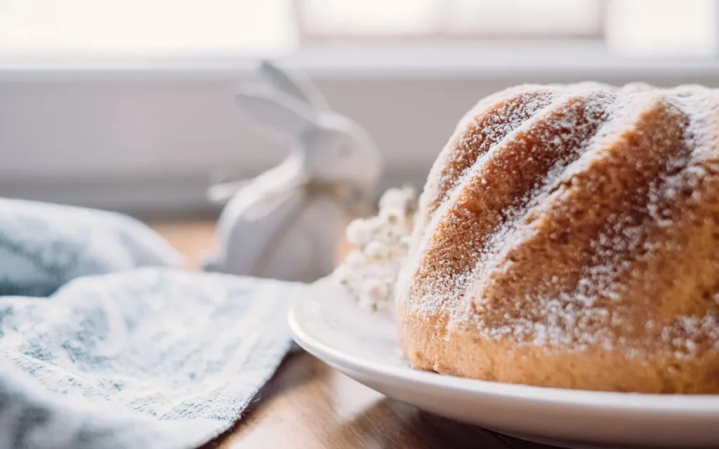 Babka wielkanocna - jak upiec puszystą babkę, która nie opadnie?