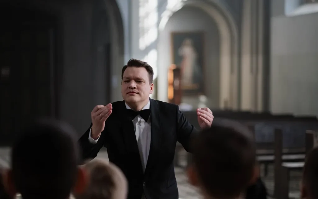 Koronka na głos - jak prowadzić tempo i odpowiedzi?